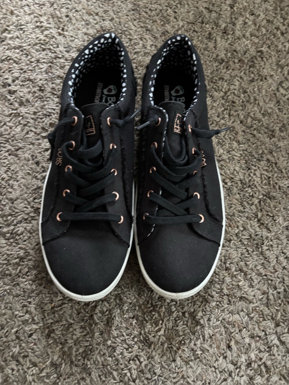 Women’s Skechers Sneakers Size 10